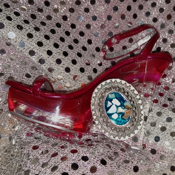 Ocean Shell Ring - Picture 13 of 14